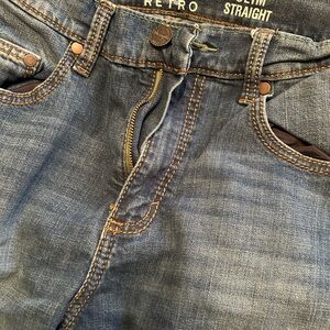 Wrangler Men's Slim Straight Blue Jeans with Contrast Stitching